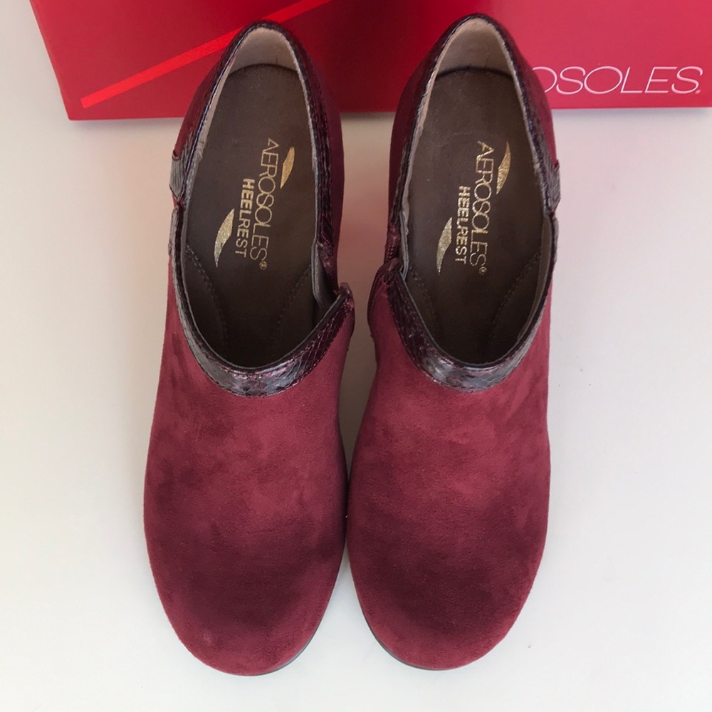 Aerosoles “Day Strole” Heeled Suede Ankle Bootie